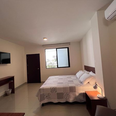 Hotel Monte Moriah Manta Habitación foto